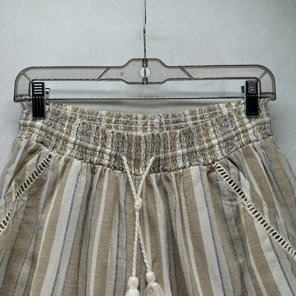 Briggs Shorts Womens Size S Striped Drawstring Tasseled Linen Blend Beige - Picture 3 of 10